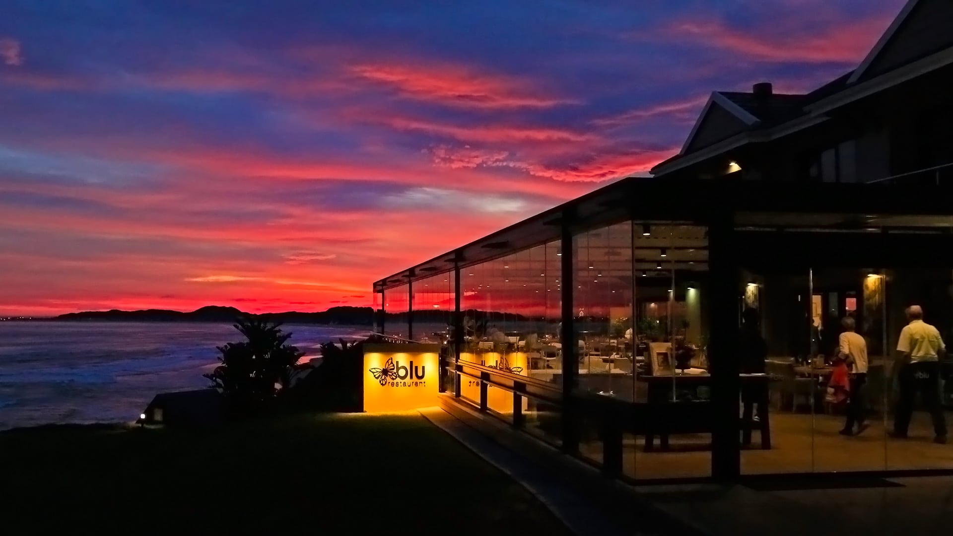 butterfly blu restaurant beachfront offers a great menu and wide selection of food at brento haven brenton on sea knysna